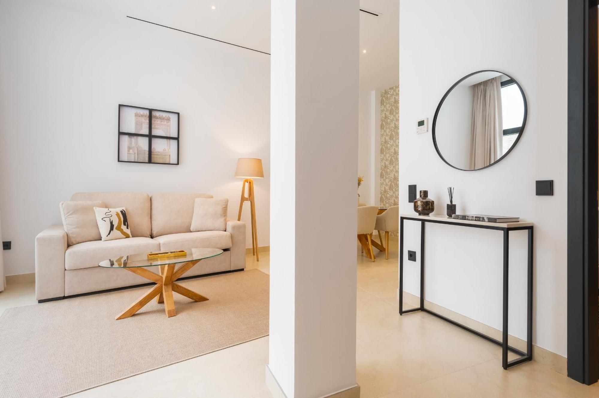 New Design Apartment - Private Patio - Gallos 2 Севилья Экстерьер фото