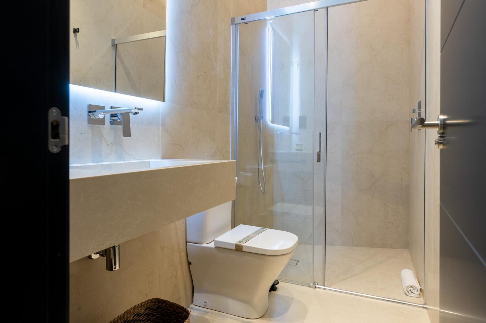 New Design Apartment - Private Patio - Gallos 2 Севилья Экстерьер фото
